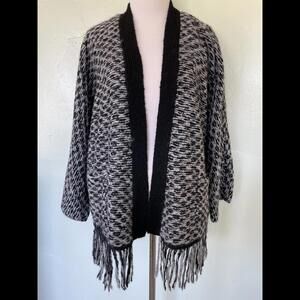 NWT Ann Taylor LOFT Fringed Black Gray Poncho Cardigan Sweater Large L 15-0057